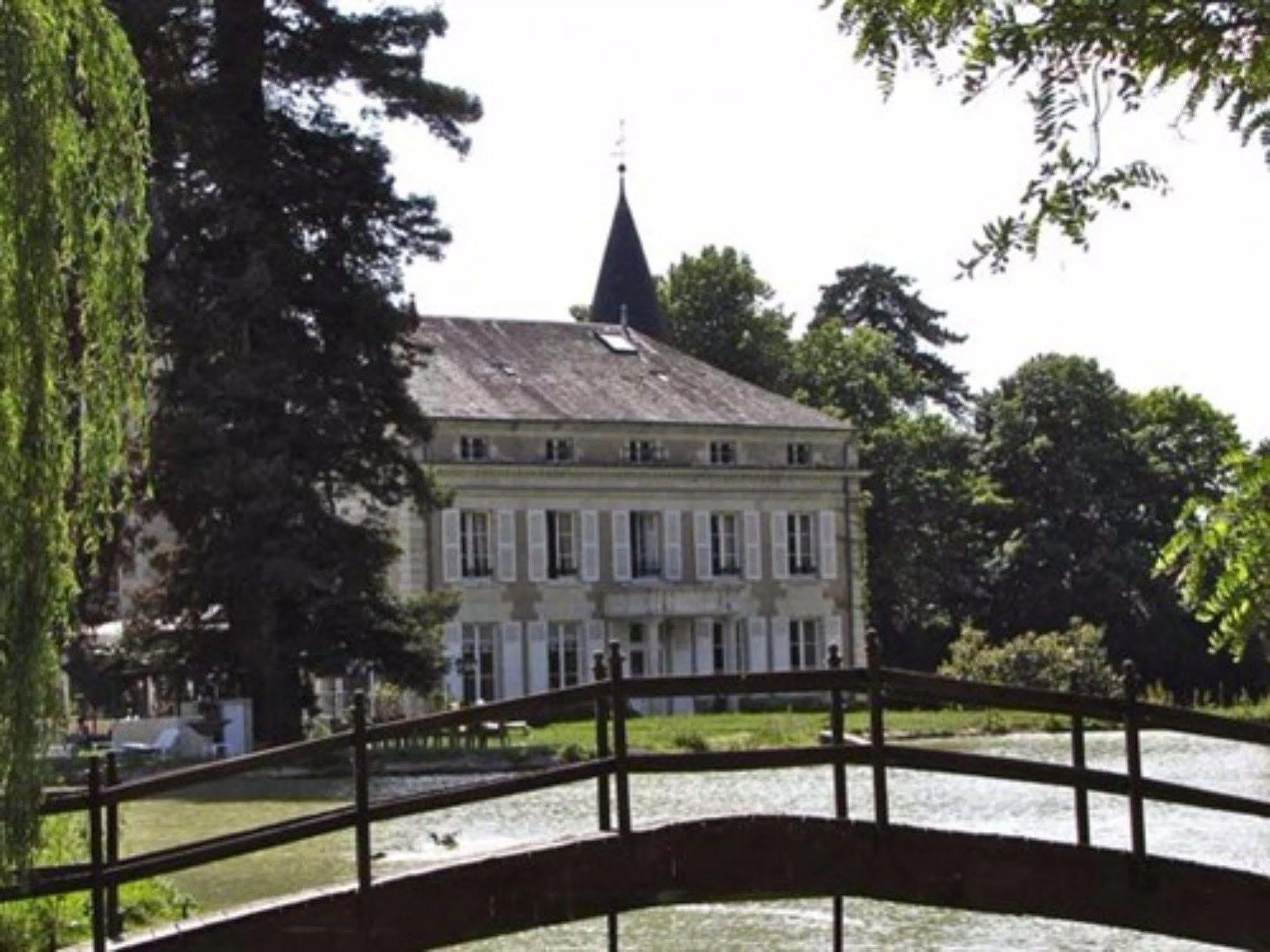 Tournon-Saint-Pierre 샤또 레 발레 B&B 외부 사진